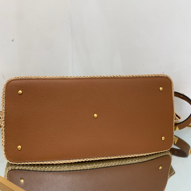 Valentino Garavani StudSign-35*25*17CM - Image 8