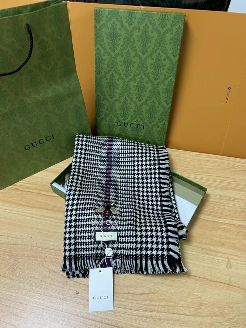 Gucci Scarf-35*240CM - Image 2