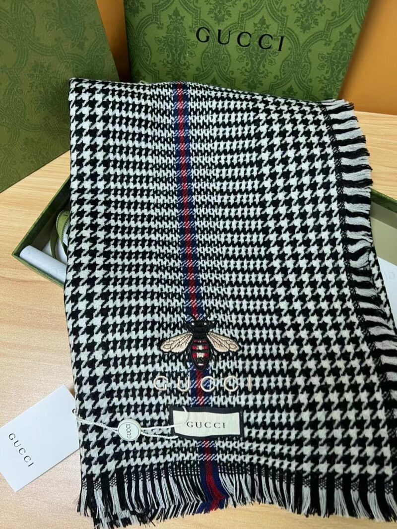 Gucci Scarf-35*240CM - Image 9