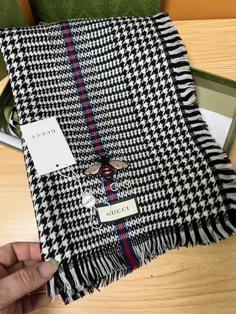Gucci Scarf-35*240CM - Image 8