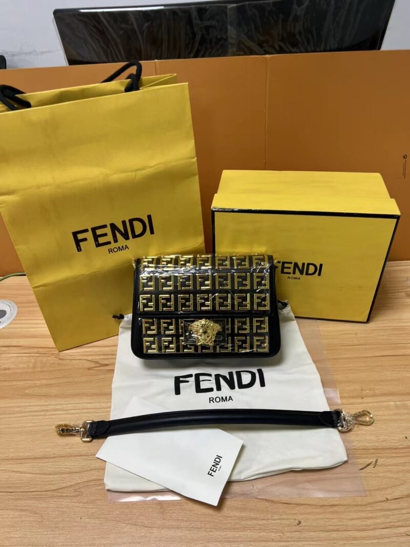 Fendi &Versace Chain Bag-20CM - Image 2