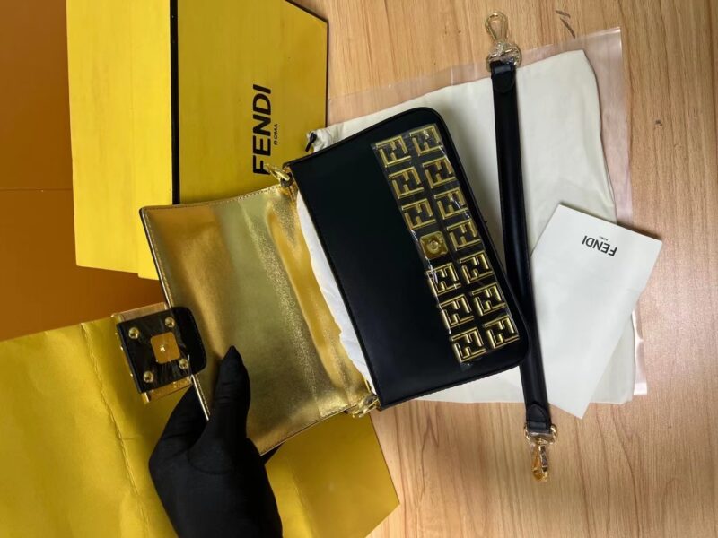 Fendi &Versace Chain Bag-20CM - Image 9