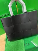 Bottega VenetaTote - Image 2