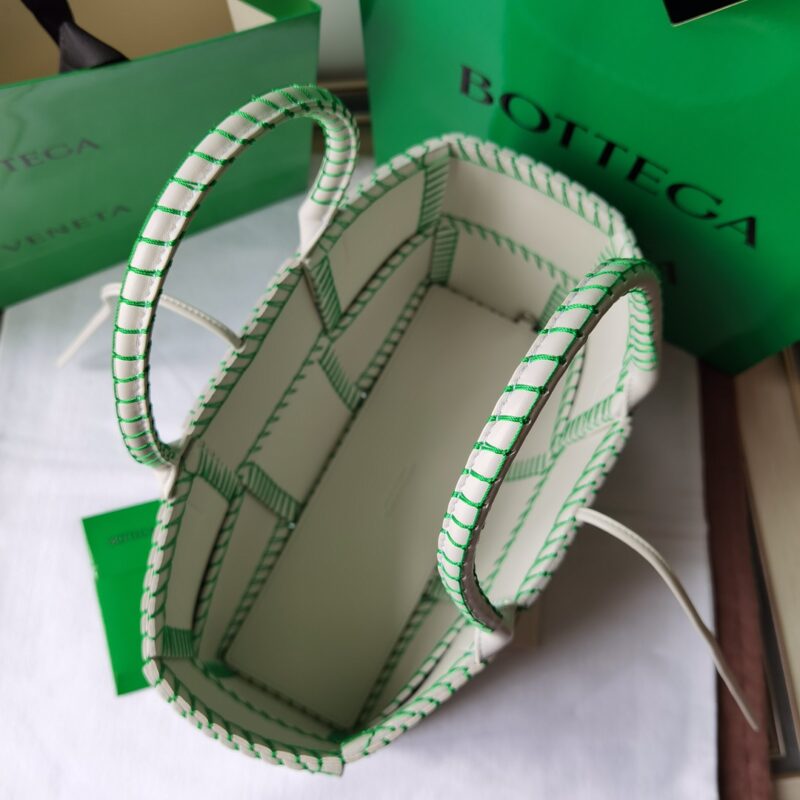 Bottega Arco Tote-30x20x11.5CM - Image 7