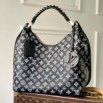 Louis Vuitton Carmel Hobo Bag-35*40*17CM