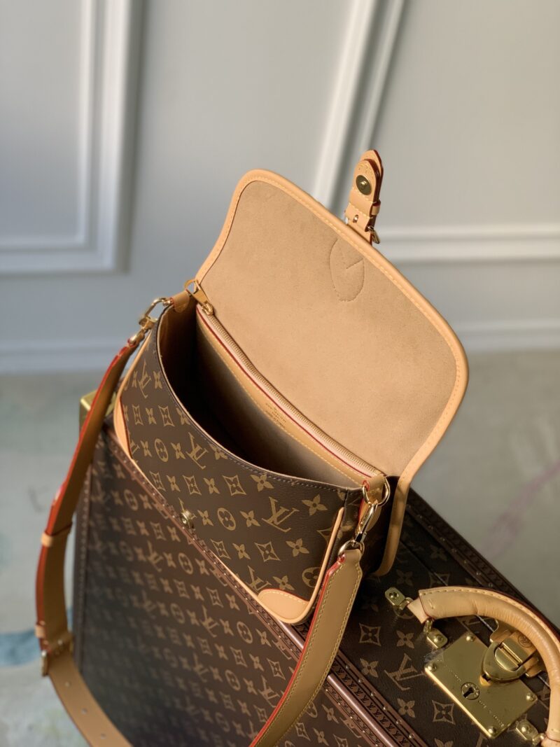 Louis Vuitton Diane Handbags-25*9*15CM - Image 2