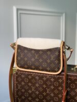 Louis Vuitton Diane Handbags-25*9*15CM - Image 8