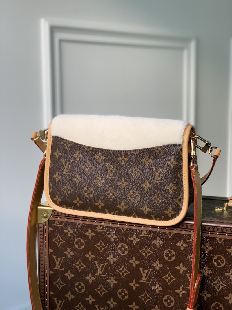 Louis Vuitton Diane Handbags-25*9*15CM - Image 8