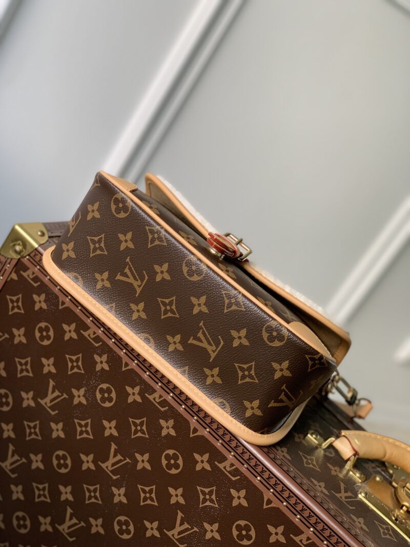 Louis Vuitton Diane Handbags-25*9*15CM - Image 9