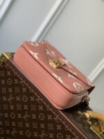 Louis Vuitton Pochette Metis Handbags-25*19*7CM - Image 4