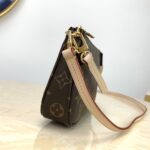 Louis Vuitton Pochette Accessoires-21*13*3CM - Image 5
