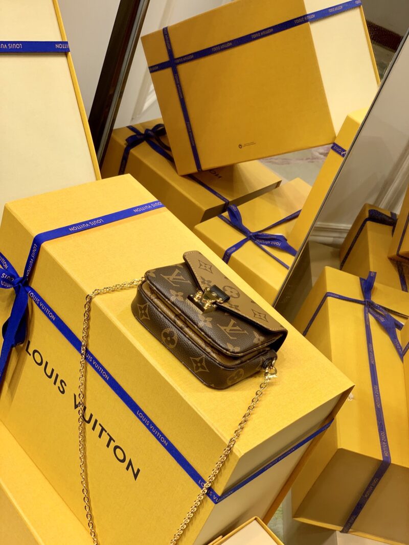 Louis Vuitton Micro Metis Handbags-14*11* 3.5 CM - Image 9