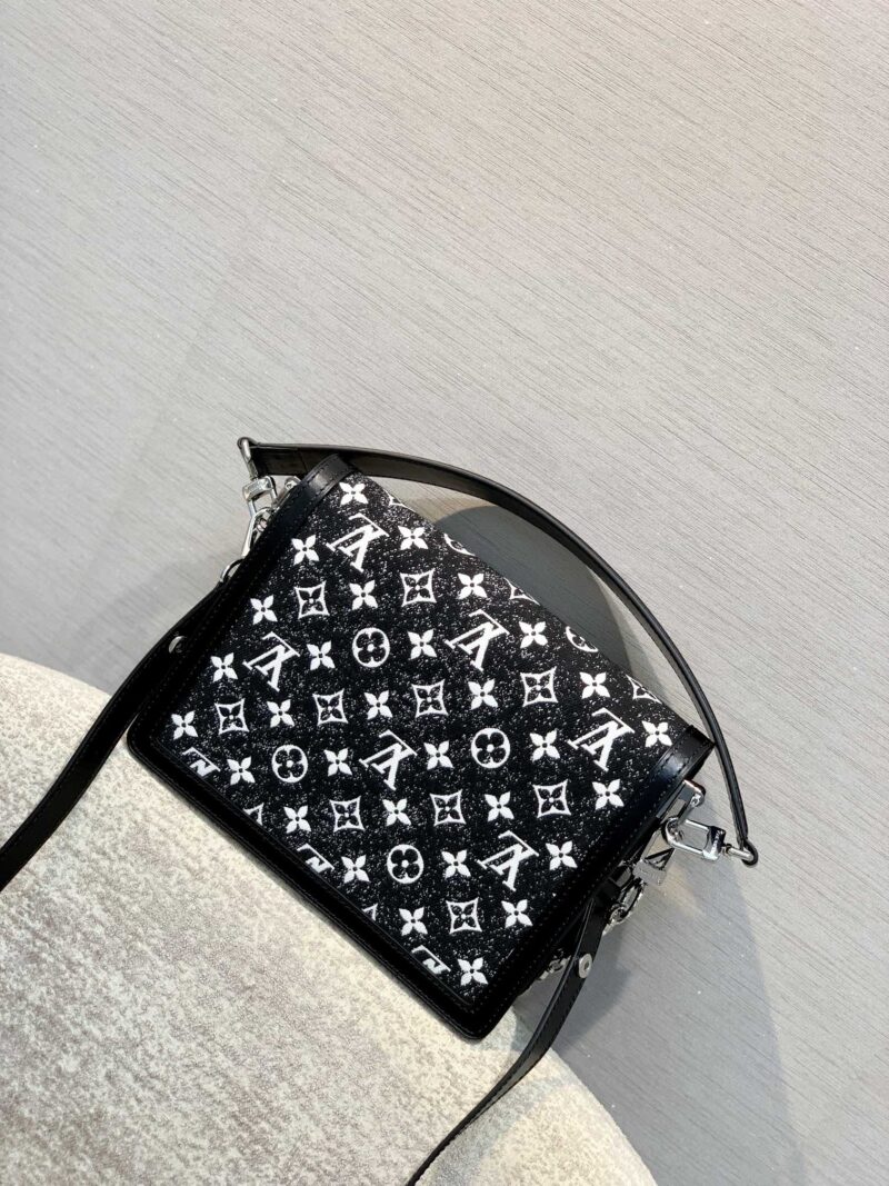 Louis Vuitton Dauphine-25*17*10.5CM - Image 4