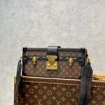 Louis Vuitton Petite Malle East West-27*12*6.5CM