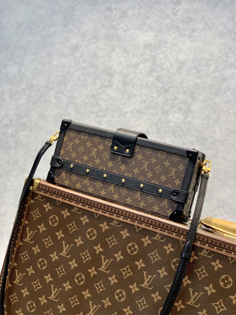 Louis Vuitton Petite Malle East West-27*12*6.5CM - Image 3