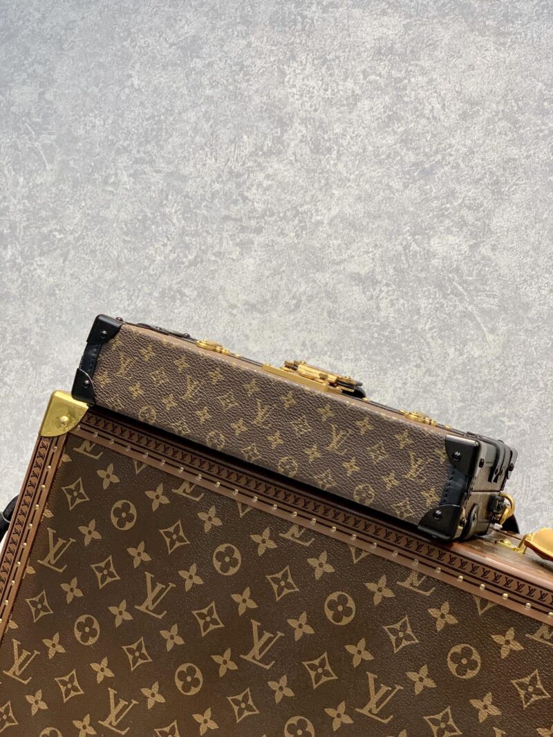Louis Vuitton Petite Malle East West-27*12*6.5CM - Image 7