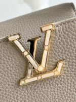 Louis Vuitton Capucines Handlebag - Image 5