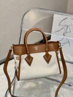 Louis Vuitton On My Side Tote Bag-25*20*12CM - Image 3