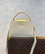 Louis Vuitton Capucines Bag-31.5*20*11CM