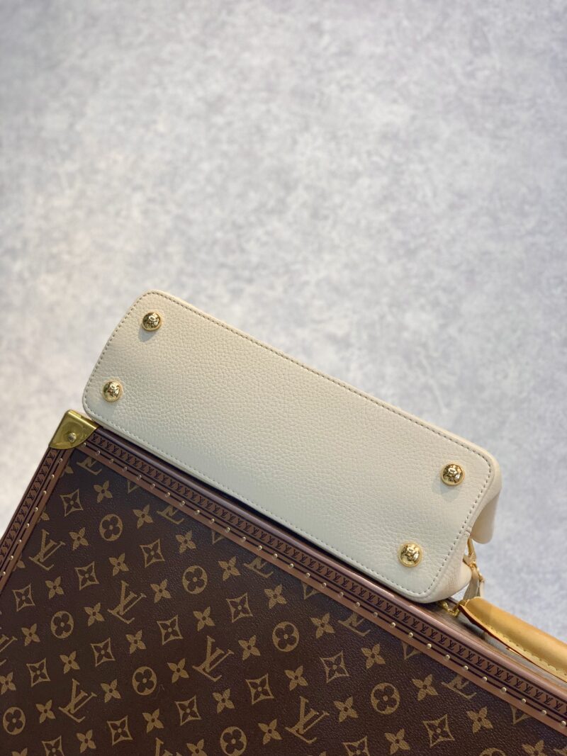Louis Vuitton Capucines Bag-31.5*20*11CM - Image 4