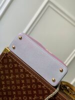 Louis Vuitton Capucines Bag-31.5*20*11CM - Image 4
