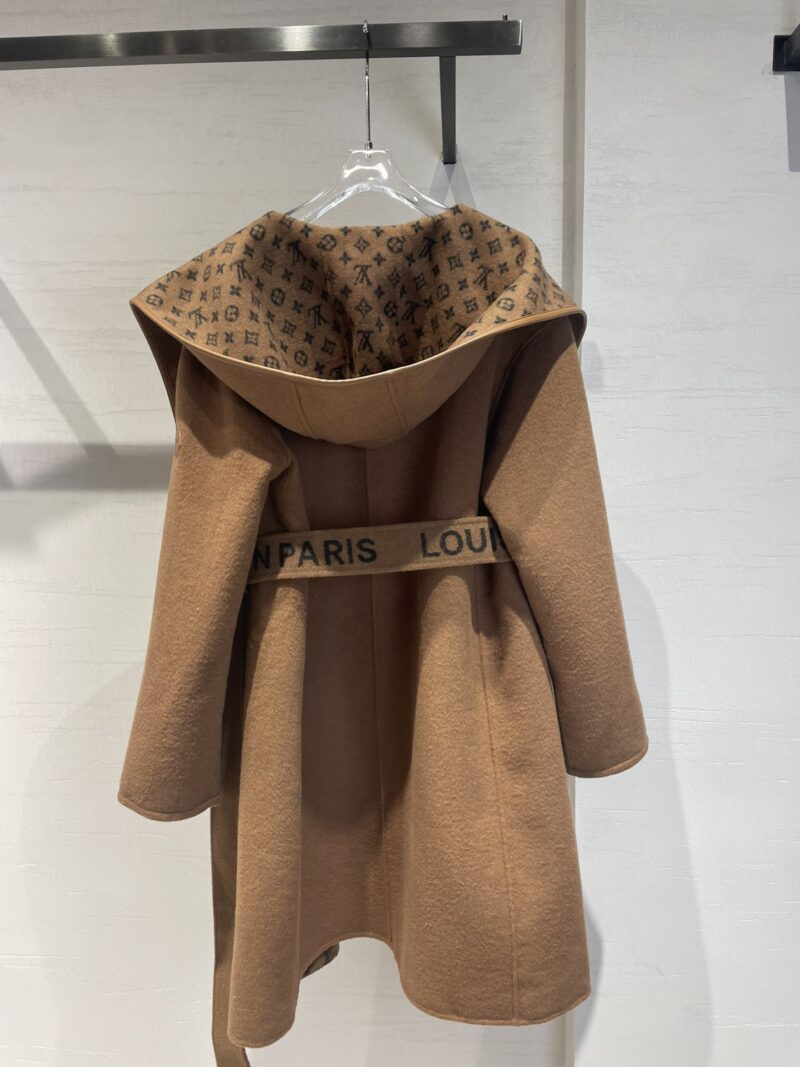 Ch@nel 2022 New Autumn/Winter Coat - Image 4