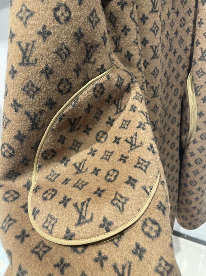 Ch@nel 2022 New Autumn/Winter Coat - Image 8