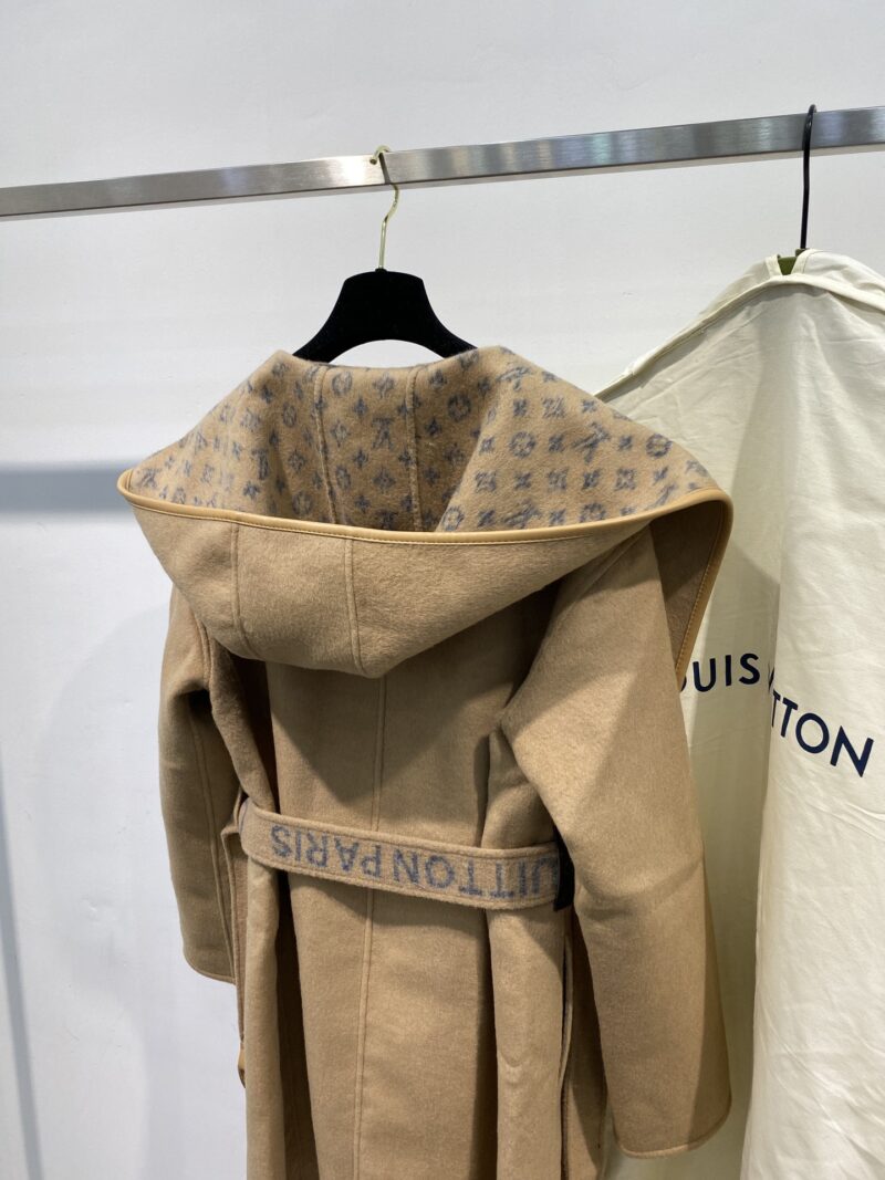 Ch@nel 2022 New Autumn/Winter Coat - Image 4