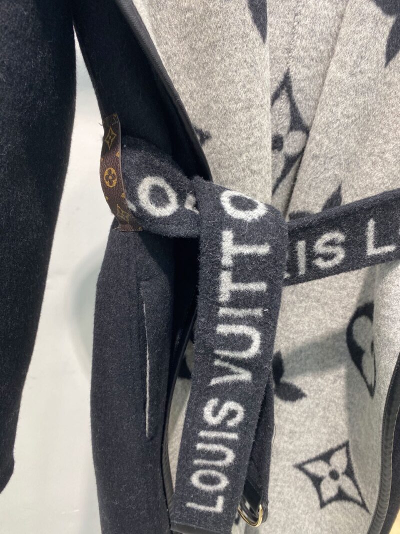 Ch@nel 2022 New Autumn/Winter Coat - Image 5