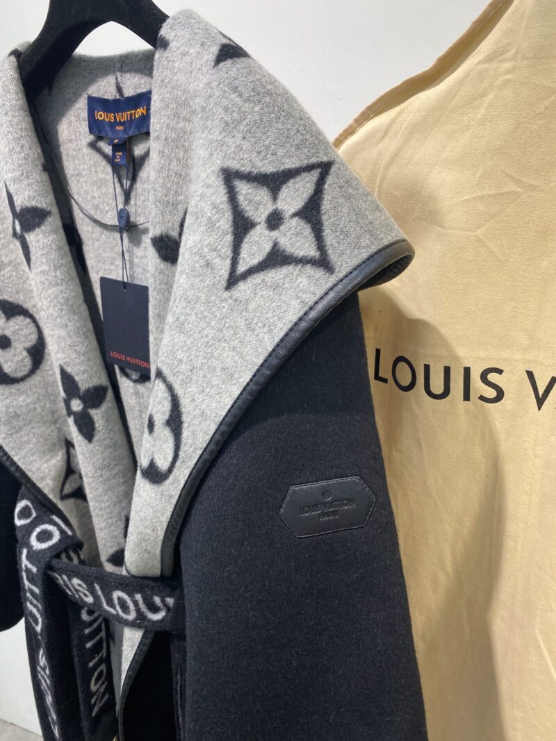 Ch@nel 2022 New Autumn/Winter Coat - Image 7