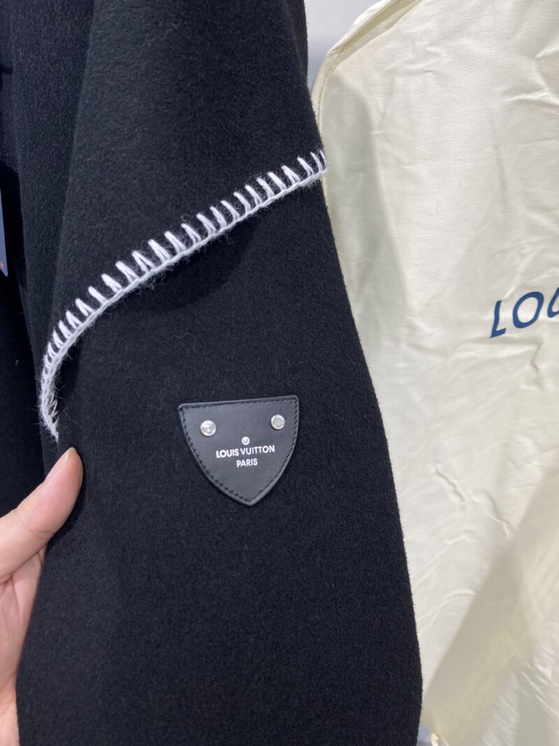 Ch@nel 2022 New Autumn/Winter Coat - Image 6