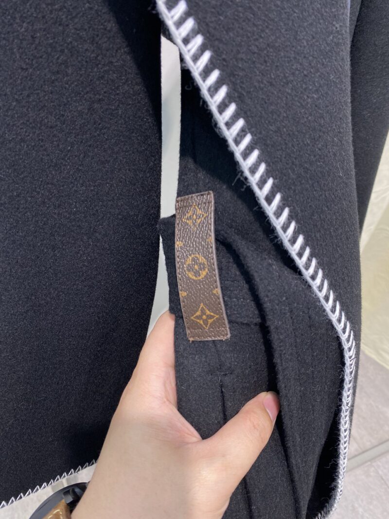 Ch@nel 2022 New Autumn/Winter Coat - Image 9