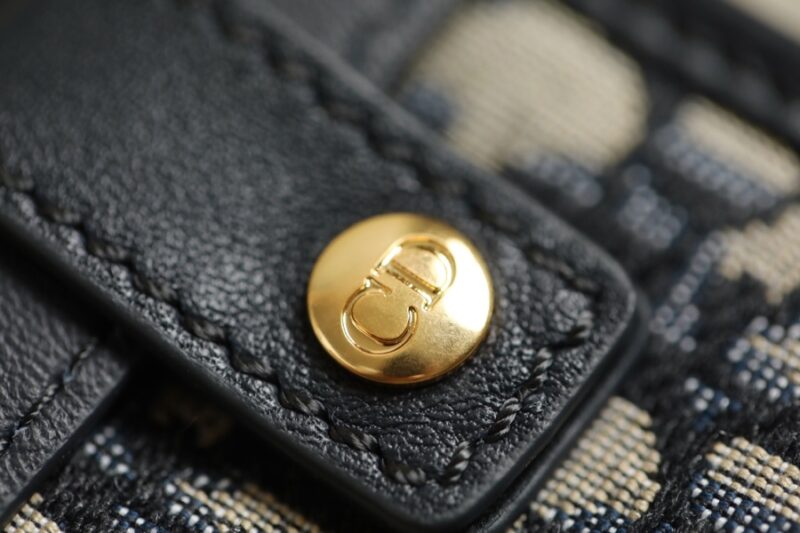 Diro Oblique 30 Montaigne-19*12.*4CM - Image 10