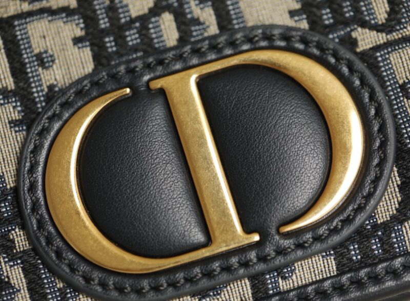 Diro Oblique 30 Montaigne-19*12.*4CM - Image 8