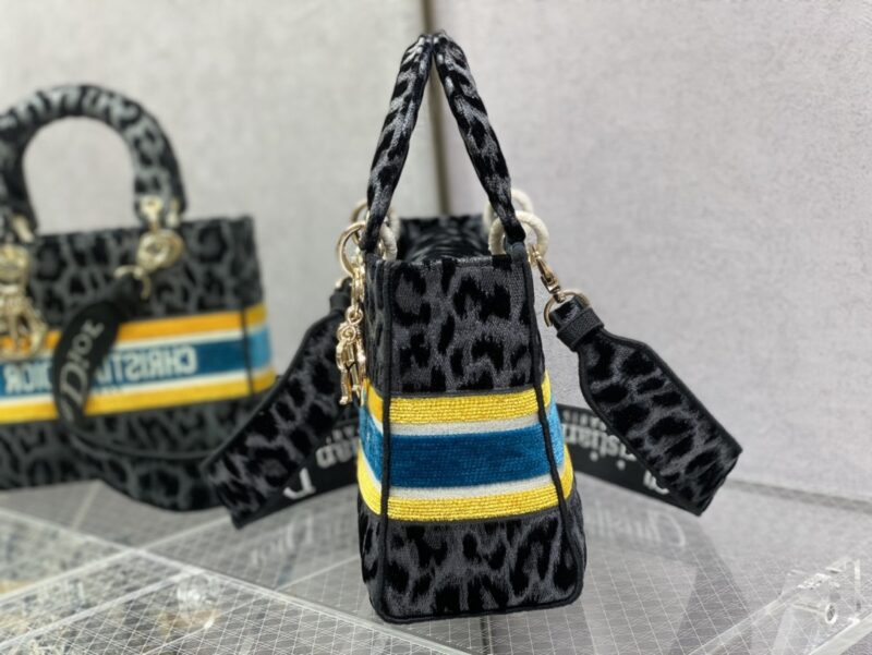 Lady Diro Handle Bag-24CM - Image 5