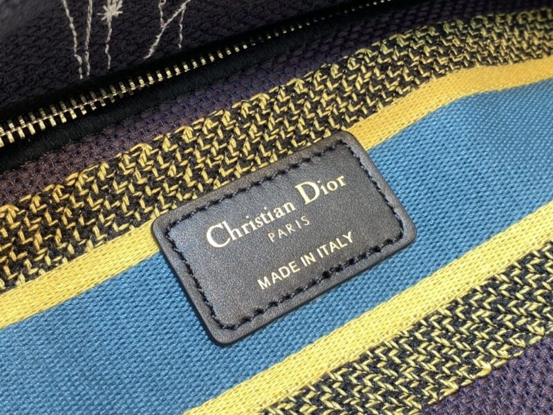 Lady Diro Handle Bag-24CM - Image 9