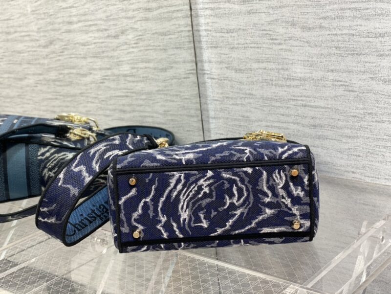 Lady Diro Handle Bag-24CM - Image 7