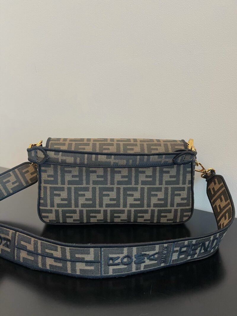 FendI Baguette Bag-26x14x4CM - Image 5