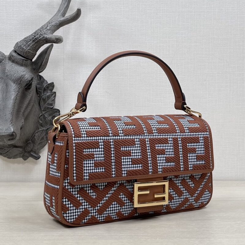 FendI Baguette Bag-27*15*11CM - Image 4