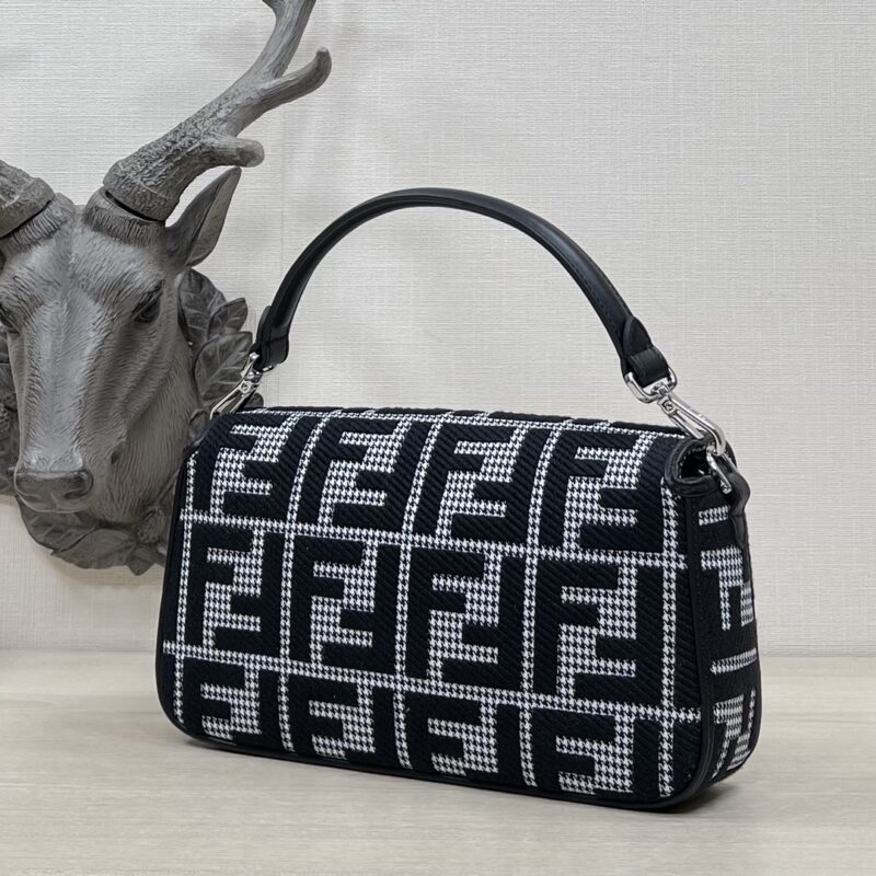 FendI Baguette Bag-27*15*11CM - Image 2