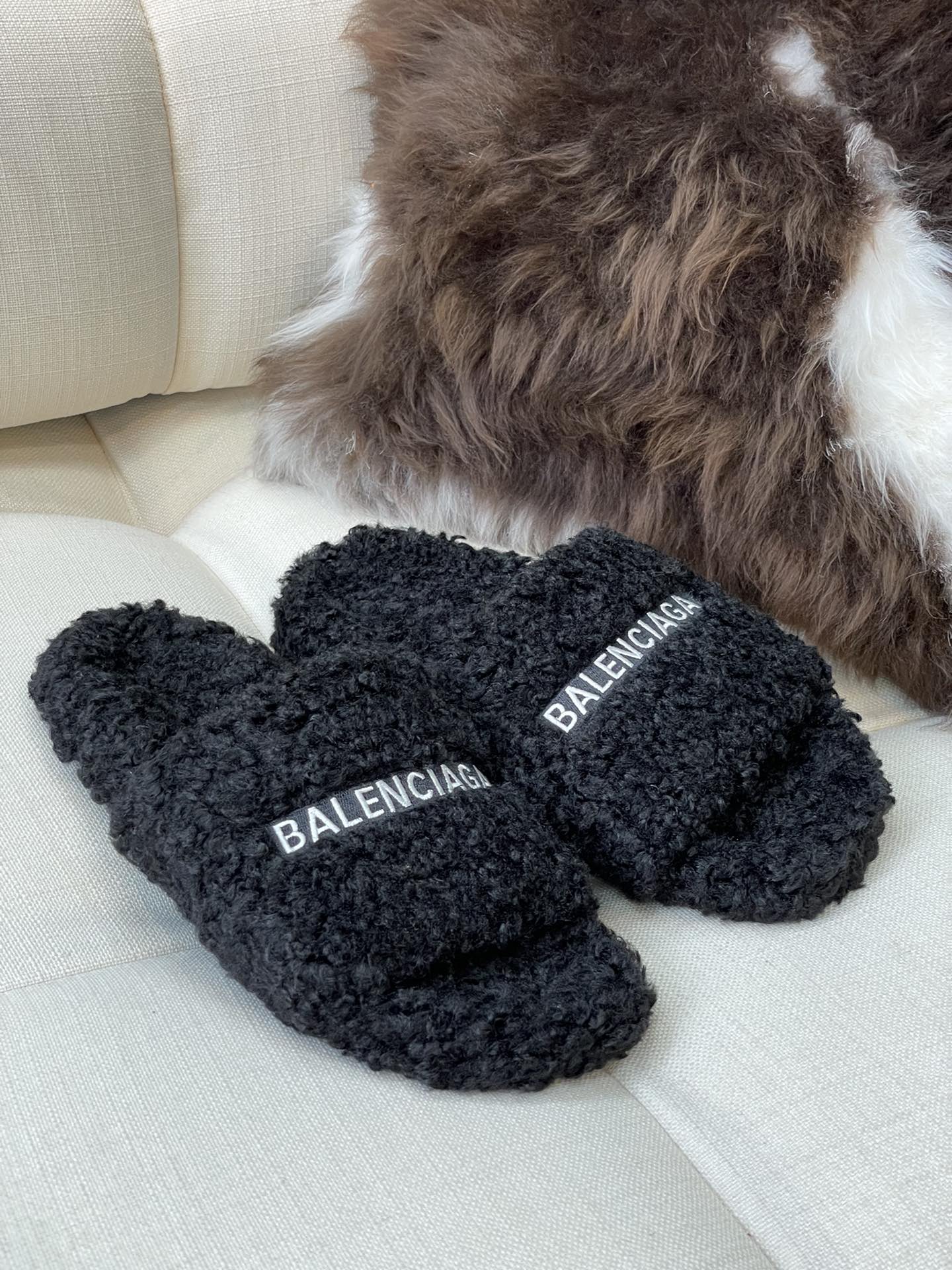 rewr-0987644rererewtr_1_.jpg Balenciag Sandals - Image 1