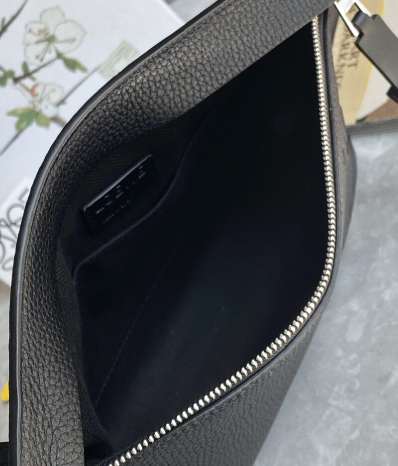 Lowee Pouch-29.5*20CM - Image 8