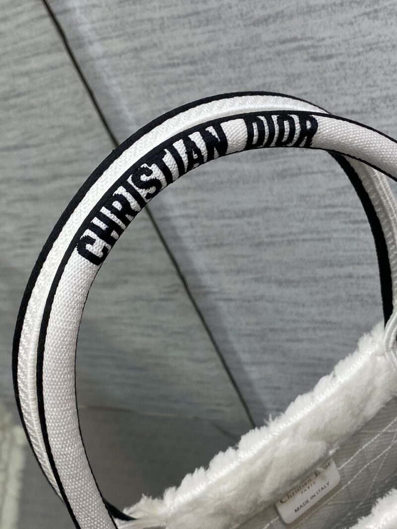 Diro Small Book Tote-36*18*28CM - Image 4