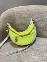 Louis Vuitton Loop Handbags-M810981-23*13*6CM