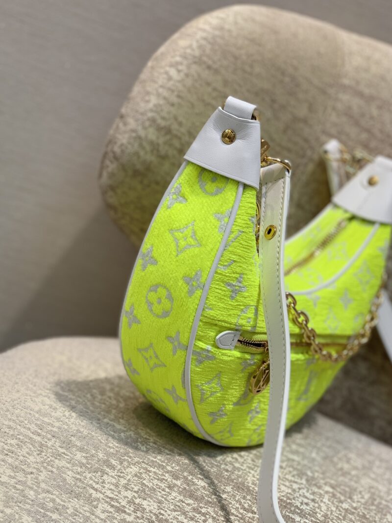 Louis Vuitton Loop Handbags-M810981-23*13*6CM - Image 4