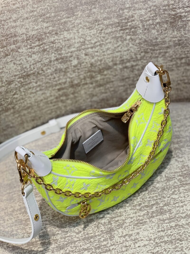 Louis Vuitton Loop Handbags-M810981-23*13*6CM - Image 6