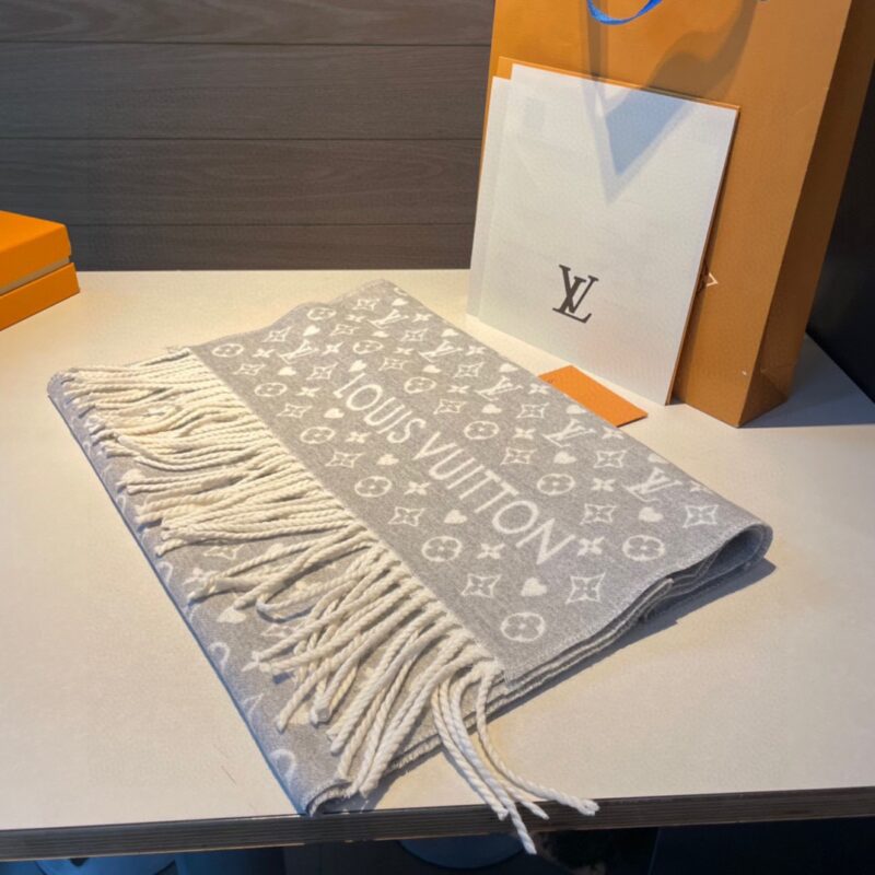 Louis Vuitton Scarf-45*190CM - Image 4