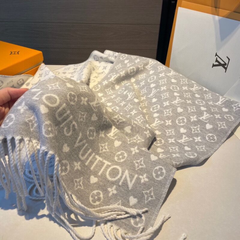 Louis Vuitton Scarf-45*190CM - Image 5