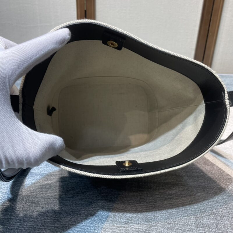 Celina Cuir Bucket-30×22×13CM - Image 5