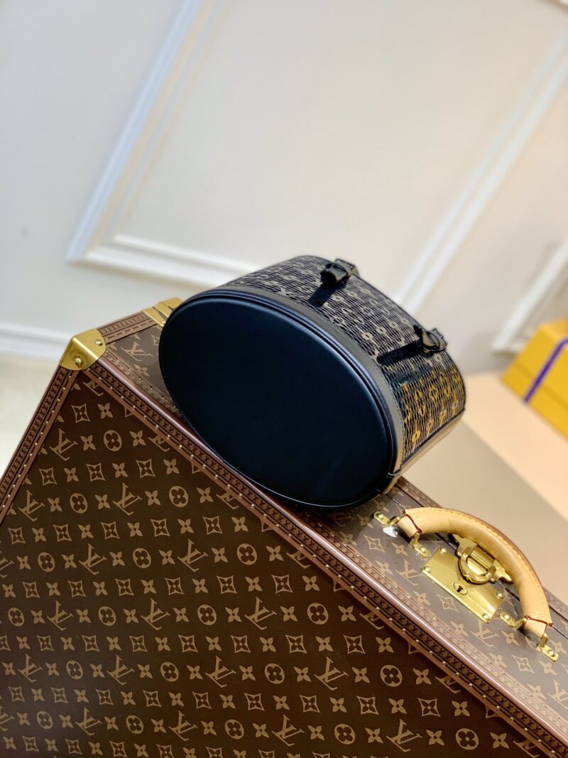 Louis Vuitton Bucket -23x26x16CM - Image 2